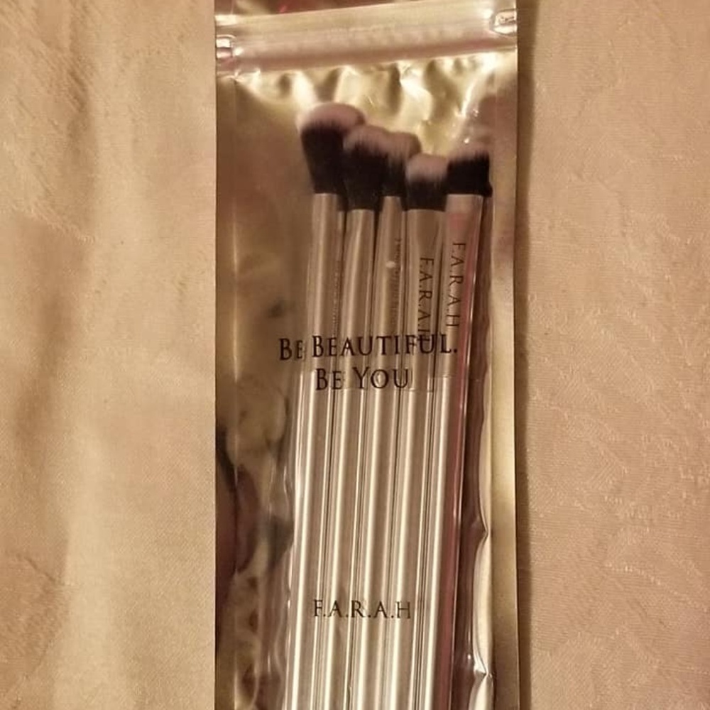 FARAH 5 Piece Eye Perfection Set Makeup Brushes